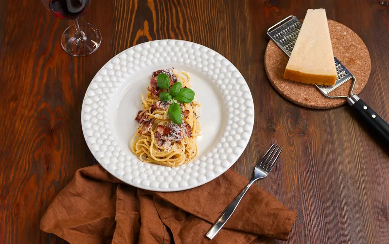 Pekonipasta