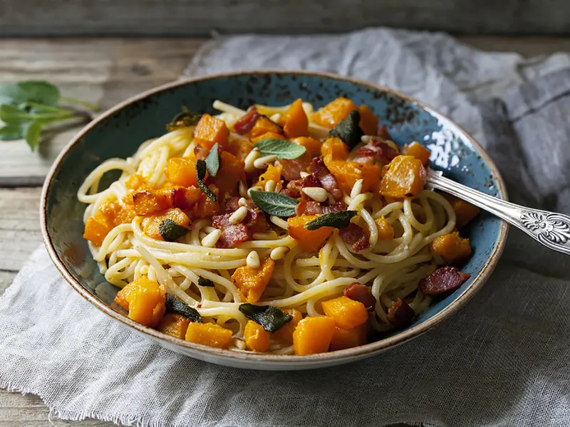 Myskikurpitsa-pasta