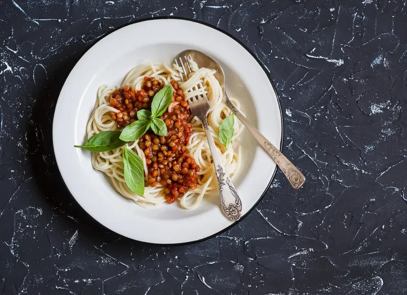 Linssibolognese
