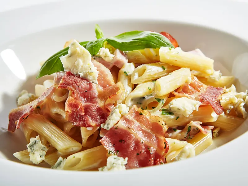 Aurajuustopasta